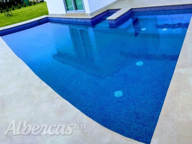 Piscina en residencia