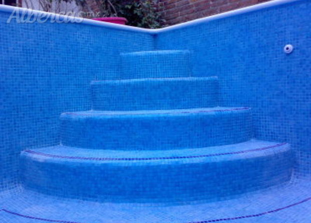 Escaleras de piscina